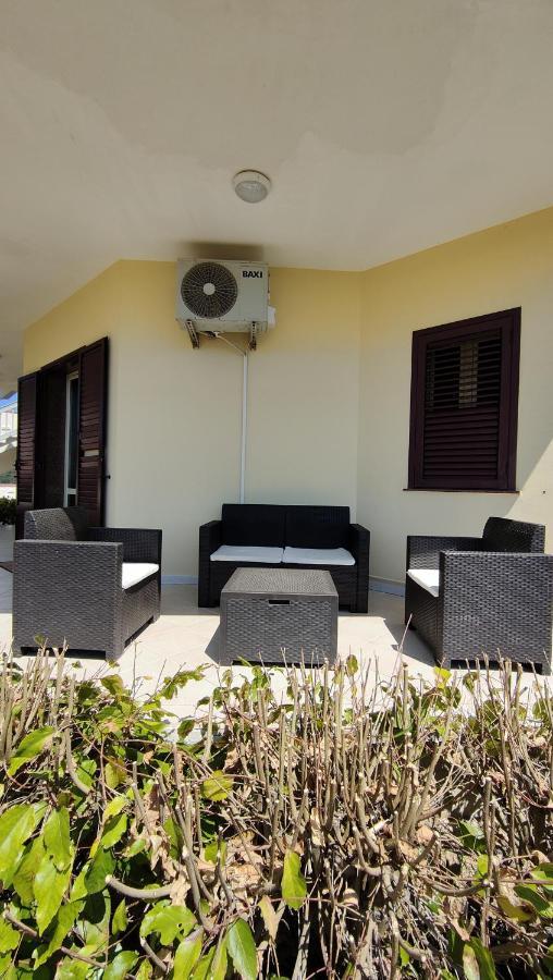 Appartamenti In Villa Polimnia Fontane Bianche Kamer foto